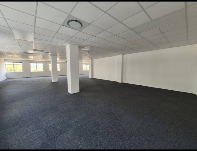 1,212M² OFFICE TO LET IN SANDTON CENTRAL